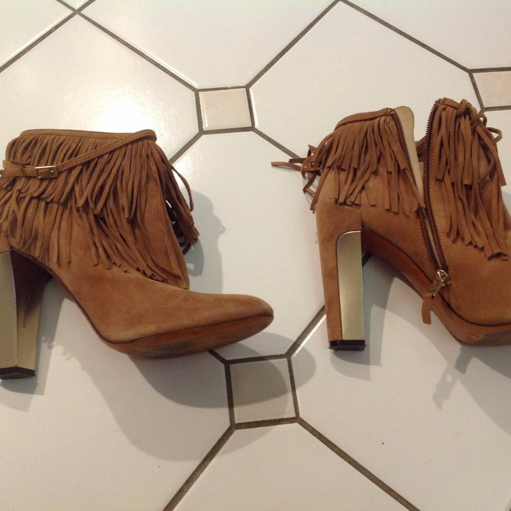 Brian Atwood suede salmon fringe booties boots 9